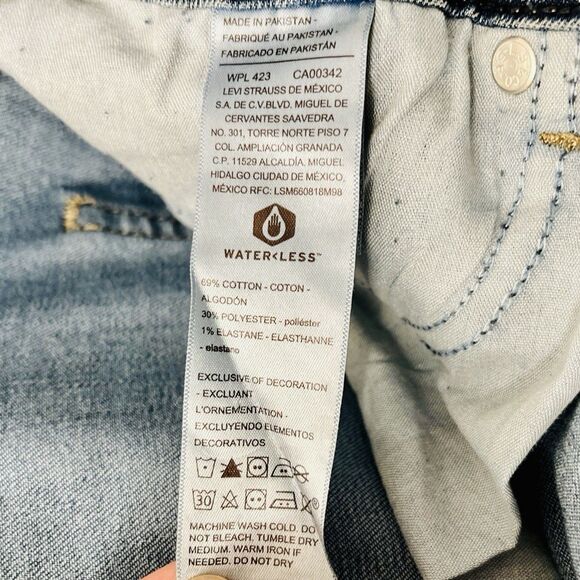 Levi Strauss Signature Mid-Rise Cuffed Capri Women’s 14 Jean Blue 34x23 Stretch - Picture 10 of 10